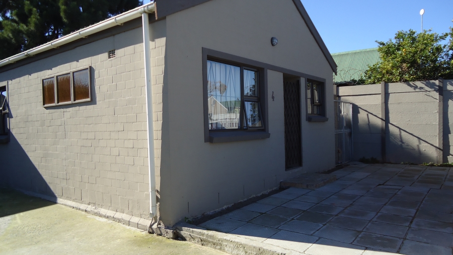 2 Bedroom Property for Sale in Silversands Western Cape